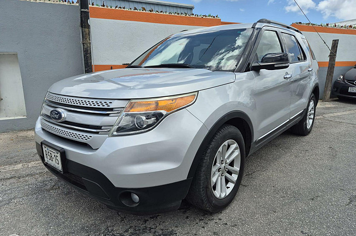 Ford Explorer XLT